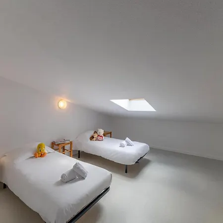 Duplex In Near Carcans